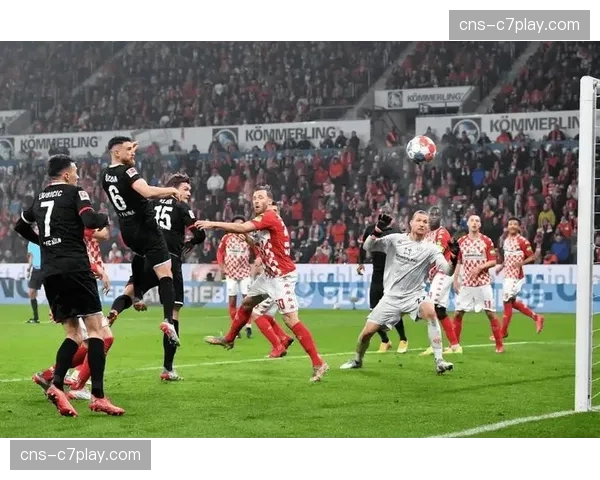 波鸿0-0柏林联合,双方合计仅一次射正,典型的低位防守消耗战。 波鸿0-0柏林联合,双方合计仅一次射正,典型的低位防守消耗战。